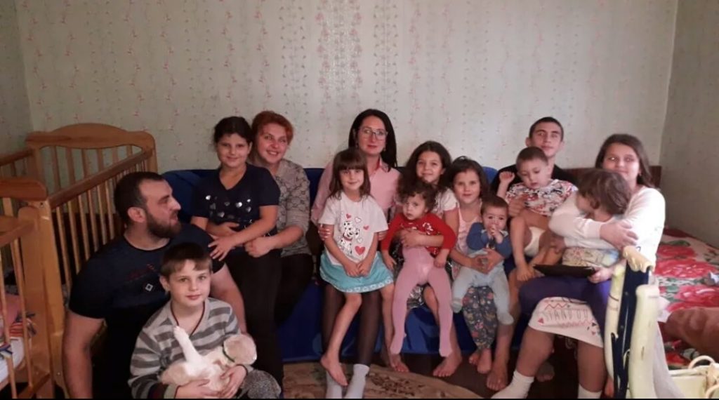 Россиянка возрасте 32 лет родила 12-го ребёнка