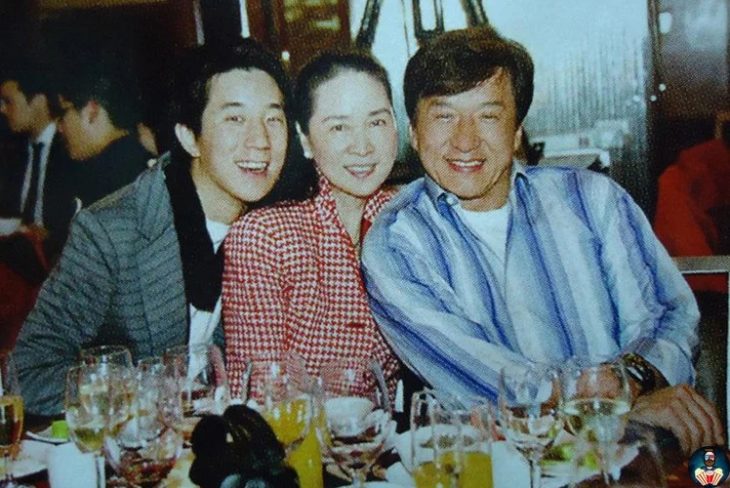 «Вместе 38 лет! Как Джеки Чан влюбился раз и навсегда «